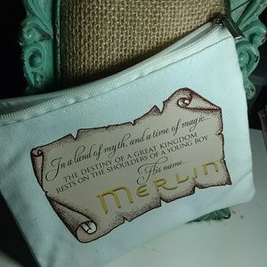 Merlin 2pc Set-Bangle and Change purse combo!